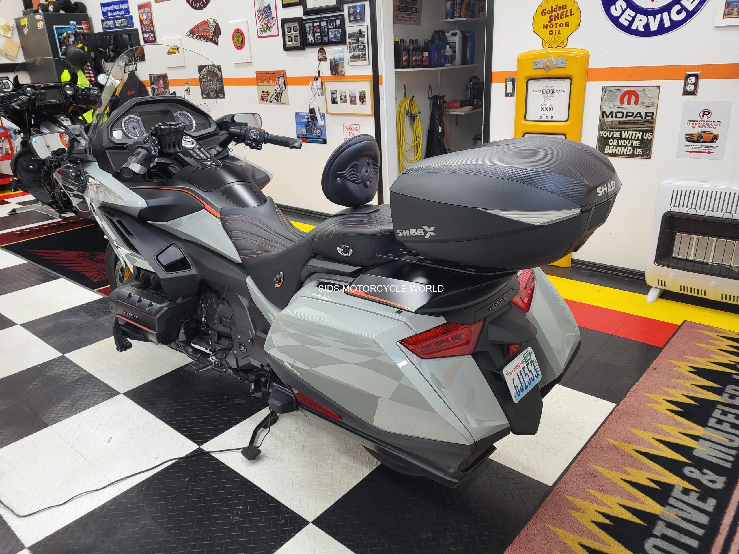 GOLDWING TRUNK/KIT - Image 9