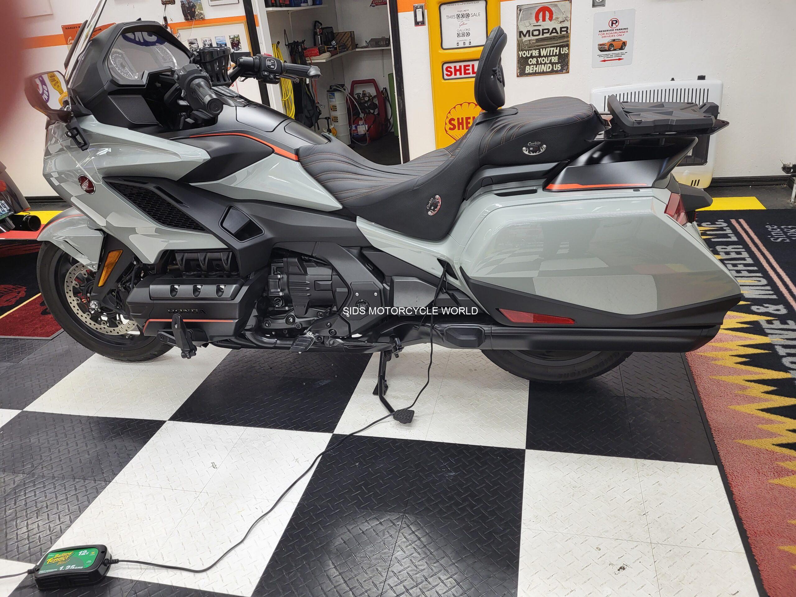 GOLDWING TRUNK/KIT - Image 5